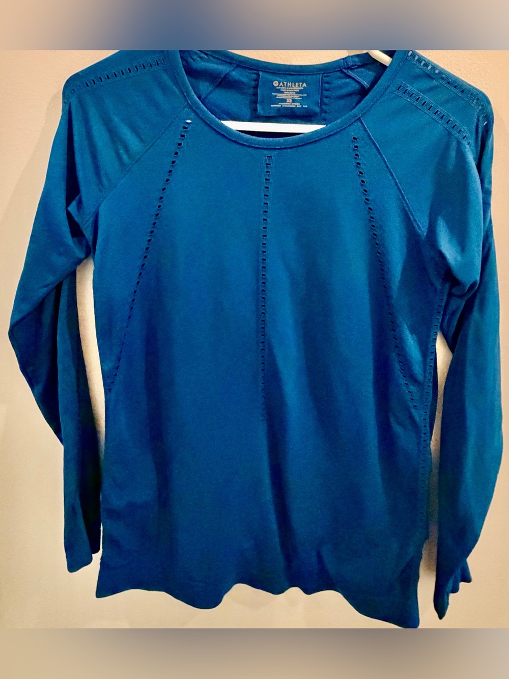 Athleta Women's Teal Blue Long-Sleeve Performance Tee